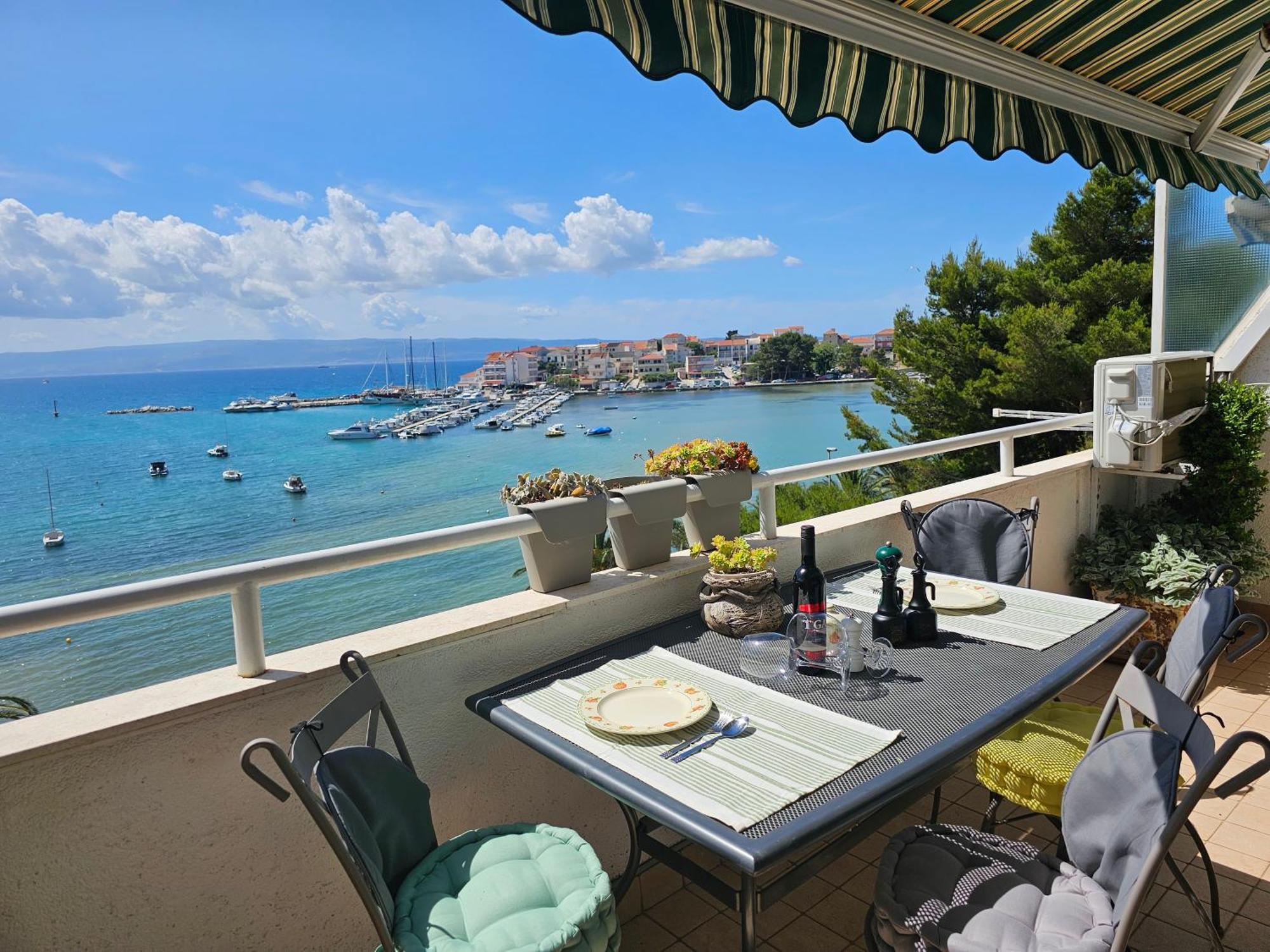 Apartment With A Magical View Split Eksteriør billede